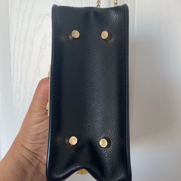 Furla Hello Kitty Metropolis Crossbody Cute Bag - pre owned - Picture 6 of 14